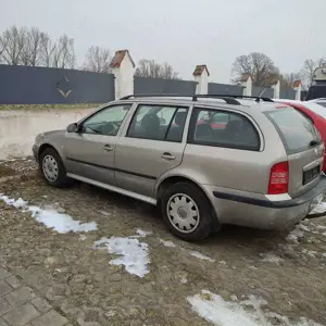 Skoda Octavia Combi 1.9TDI Trend ..... Für EXPORT