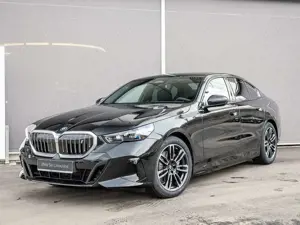 BMW i5 eDrive40 SPRING DEAL mit 20.890 EUR ERSPARNIS