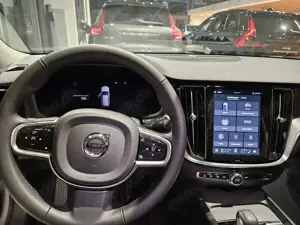 Volvo V60 B4 Plus Dark Bild 4