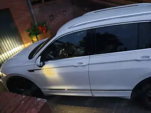 Volkswagen Tiguan Highline R-Line 4Motion 19 Zoll Bild 4