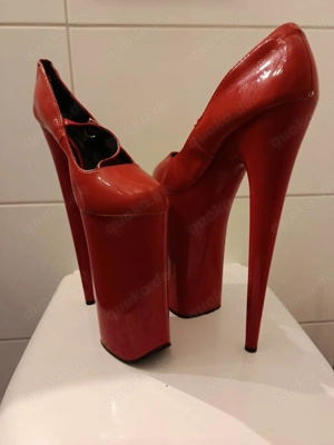 Lack, Leder, Latex,High Heels  Bild 2
