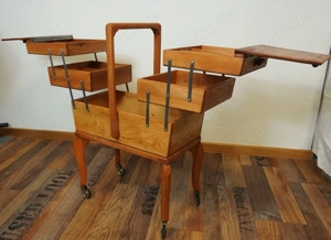 Nähkästchen, Nähwagen auf Rollen, Nähkorb, Buchenholz, neuwertig