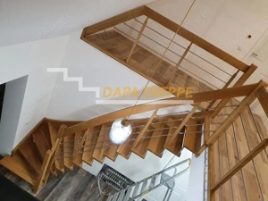 Bolzentreppe, Treppe aus Holz nach Maß modernes Design hochwertige Ausführung