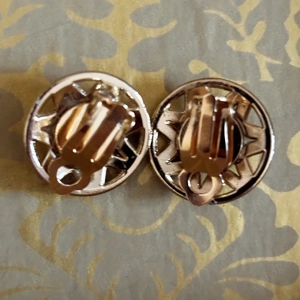 Chanel Knöpfe Upcycling Bild 5