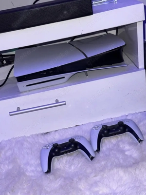 PlayStation in sehr gutem Zustand zu verkaufen
