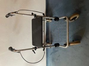 Rollator Thuasne Große Sitzfläche, 