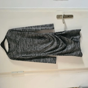 figurbetontes Kleid mit Raffung