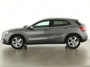 Mercedes-Benz GLA 220 GLA 4Matic 7G-DCT UrbanStyle Edition Bild 4