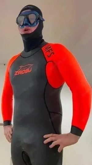 Neopren online Sklave sucht aufgaben die er erledigen darf