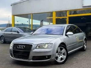 Audi A8 L 4.2 quattro/ACC/LUFT/PANO/AHK/BOSE/LHZ Bild 1