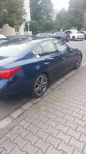 Infiniti Q50 Q50S 3.0t Sport Bild 4