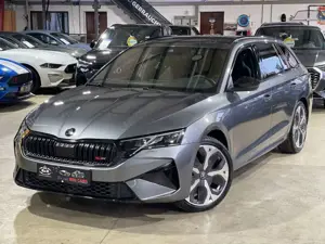 Skoda Octavia COMBI 2.0 TSI+265 PS+RS+CANTON+STANDHZG+GARANTIE