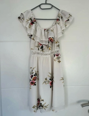 Sommerliches off-Shoulder kleid 