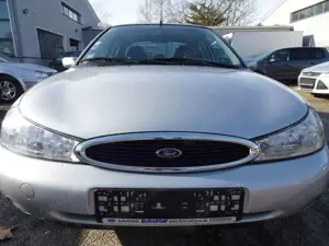 Ford Mondeo Bild 2