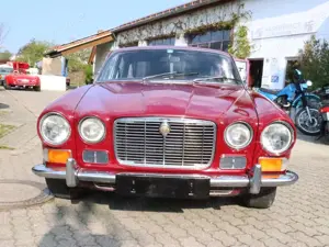 Jaguar XJ 6 4.2 Serie 1 Oldtimer Bild 4