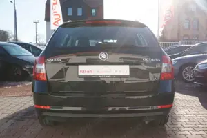 Skoda Octavia Combi 1.4 TSI Klimaaut. SmartLink PDC Bild 4