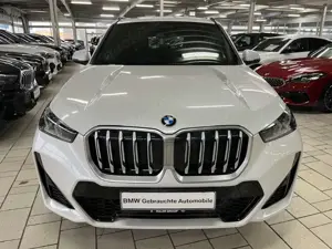 BMW X1 sDrive20i M Sport Pano Aktivsitz Memory H/K Travel Bild 2