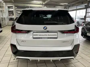 BMW X1 sDrive20i M Sport Pano Aktivsitz Memory H/K Travel Bild 4