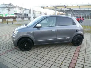 Renault Twingo SCe 65 URBAN NIGHT Bild 2