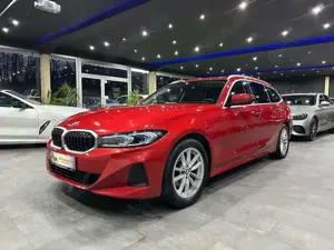 BMW 320 d Touring / PANORAMA / LEDER / HEAD-UP / 1HA