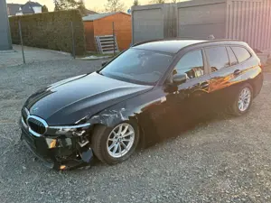 BMW 318 d Touring Advantage LED NAVI AHK DAB+