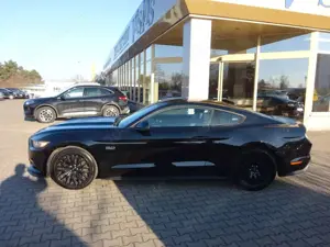 Ford Mustang 421PS V8 GT Fastback Navi Kamera Bild 3