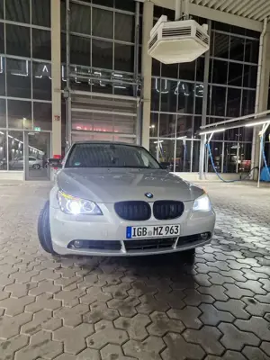BMW 525 525i
