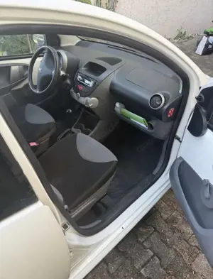 Peugeot 107 70 Petit Filou Bild 5