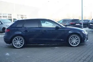 Audi A3 Sportback 35 TFSI Bi-Xenon Tempomat DAB PDC Bild 5