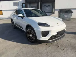 Porsche Macan 4S UPE97´LederPaket ACC BOSE Approved 4/28 Bild 3