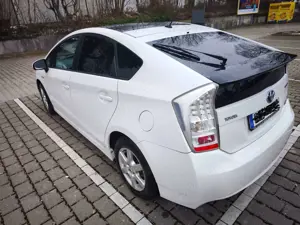 Toyota Prius Prius (Hybrid) Executive Bild 4