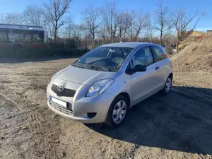 Toyota Yaris Yaris, wenig Kilometer, TÜV bis 02/2027