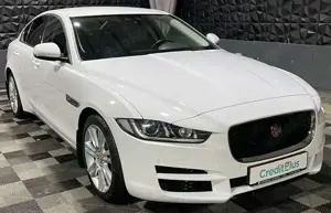 Jaguar XE Pure, Navi, Sitzheizung, Tempomat, Xenon