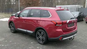 Mitsubishi Outlander 2.2 DI-D Edition 100+ 4WD/LED/360°/AHK Bild 3