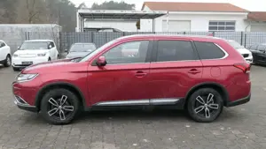 Mitsubishi Outlander 2.2 DI-D Edition 100+ 4WD/LED/360°/AHK Bild 2