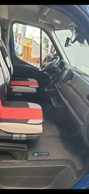 Renault Master Wohnmobil Bild 2