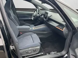 CUPRA Born 79 kWh Sennheiser Pano Pilot XL Head up Dis Bild 4