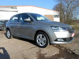 Skoda Fabia 1.0 TSI Ambition KLIMA SH ALU NS BT USB ZV