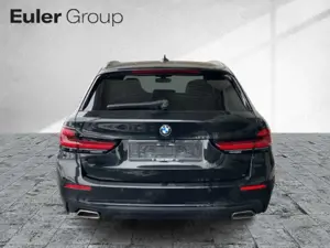 BMW 520 d xDrive Tour HiFi Kamera HUD Ambiente Pano Bild 5