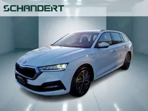 Skoda Octavia Combi 2.0 TDI Clever DSG LED Navi Klimaautomatik