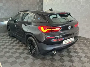 BMW X2 sDrive 18 i*BUSINESS*LED-HUD-NAVI-SITZ.HZ-PDC Bild 3