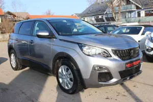Peugeot 5008 Active Business 7 - Sitzer Bild 3
