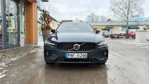 Volvo V60 B4 Ultra Dark/2 Pakete/AHK/Bowers  Wilkins+