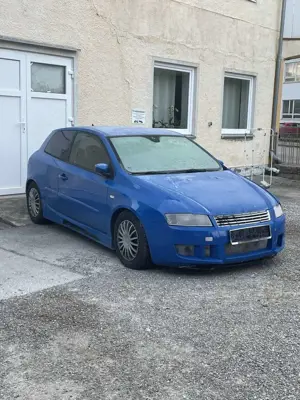 Fiat Stilo 1.9 JTD 150 Multijet Michael Schumacher Bild 2