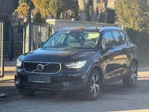 Volvo XC40 XC40 Momentum AWD