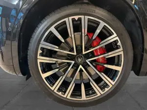 Maserati Grecale Modena 330PS-PANO-360-20 Zoll-5J. Garantie Bild 5