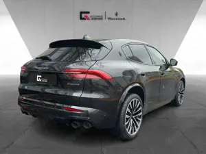 Maserati Grecale Modena 330PS-PANO-360-20 Zoll-5J. Garantie Bild 4