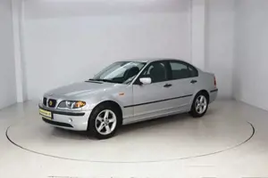 BMW 318 i Automatik * SHZ * Xenon * HU/AU 03.27