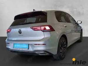 Volkswagen Golf VIII Move 1,5 TSI R-FAHRKAMERA+AHK+ACC Bild 3