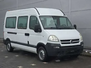 Opel Movano (9-Sitze)